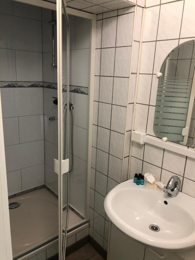 Gästezimmer Siminciuc Hotel Aachen Exterior foto